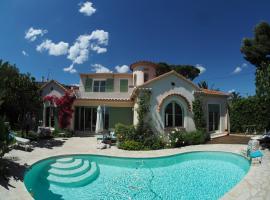 Blue Dream Cannes Guest House, pensionat i Cannes