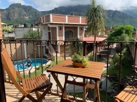 La Buena Suerte, hotell med parkering i Tepoztlán