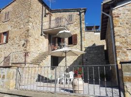 Beautiful apartment with exclusive garden and terrace, apartment in Monteverdi Marittimo