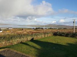 Belmullet View Holiday Accommodation, hotel with parking in Derrynameel