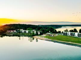 Maremüritz Yachthafen Resort, hotel in Waren