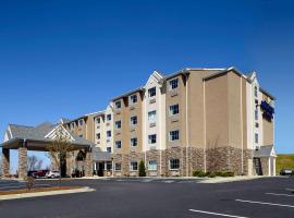 New Martinsville에 위치한 주차 가능한 호텔 Microtel Inn & Suites by Wyndham New Martinsville
