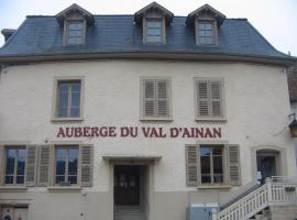 Auberge du Val d'Ainan, hotel v destinaci Saint-Geoire-en-Valdaine