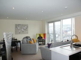 Coastal City Rooms - Waterfront, hotel cerca de Playa de Swansea, Swansea