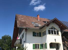 Ferienwohnung mit Alpenblick, lägenhet i Antdorf
