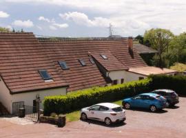 Gites de Montvaltin, holiday home in Le Breuil