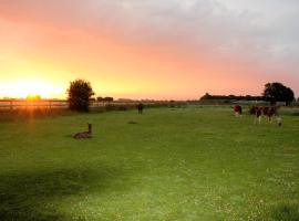 Glamping with Llamas, жилье для отдыха в городе Уисбек