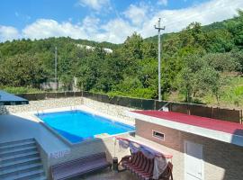 Park-hotel Abkhazia, hotel with pools in Tsandrypsh