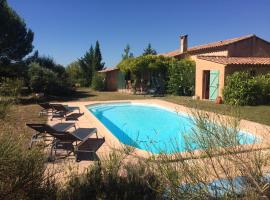 La Petite Vigne, hotel with parking in Artignosc-sur-Verdon