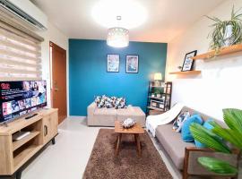 Cozy Space Near SM with Netflix and Fiber WiFi, vakantiewoning in Batangas City