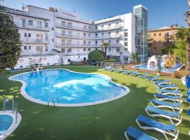 GHT Balmes, Hotel-Aparthotel&SPLASH – hotel w mieście Calella