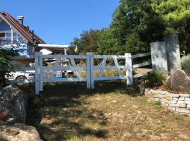 Ferienwohnung auf der Blue Ranch, hotel with parking in Engen