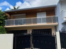 Les Lataniers, villa in La Providence