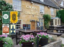 Crown and Trumpet Inn, hotell i Broadway