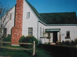 Gardenview Bed and Breakfast, hotel near Ocean Drive Historic District, Newport