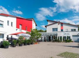 Muellers Weingut und Weinstube im Auerberg, hotel dengan parkir di Nordheim