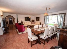 Home Holiday La Selva, Hotel in Cassano Spinola