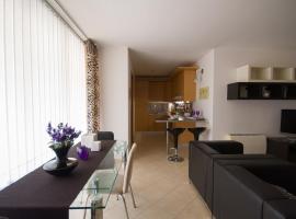Apartments Casa Emonia: Novigrad şehrinde bir otel