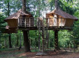 Les cabanes de Labrousse, lodge en Saint-Julien-Labrousse