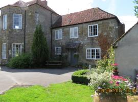 The Cottage Marshwood Farm, hotel with parking in Dinton