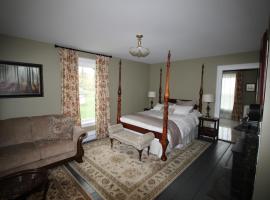 Maplehurst Manor Bed and Breakfast: Dorchester, Hopewell Kayalıkları Parkı yakınında bir otel