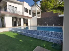 CASA EL MIRADOR, hotel amb piscina a Anapoima