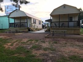 Pansija Kickapoo Shores Waterfront Cottages pilsētā Onalaska