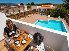 Sagres Sun Stay - Surf Camp & Hostel, hotel em Sagres