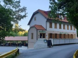 Hotel Roški slap, hotel v destinaci Drniš