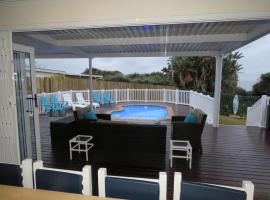 Seagulls Beach House, holiday home in Port Shepstone