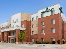 GrandStay Hotel & Suites Downtown Sheboygan