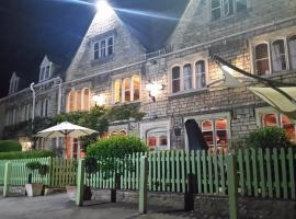 Old Fleece Apartments, apartment in Stroud