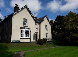 The Old Vicarage, holiday rental in Llanidloes