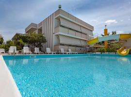 Holiday Club Residence, hotell i Alba Adriatica