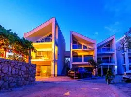 Boutique Villa Nirvana 2, Proboj 25