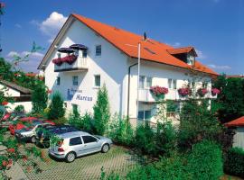 Pension Marcus, hotel con estacionamiento en Bad Gögging