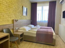 Art хостел-готель "Адреналін", hotel en Lutsk