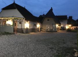 Old Thatch Bambers Green, hotel blizu znamenitosti Stansted Airport Railway Station, Takeley