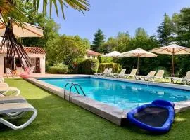 Résidence Miro, gîtes climatisés avec piscine et tennis