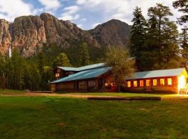 Corkins Lodge, lodge in Chama