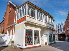 Ferienwohnung Bubikat, hotel cerca de Wellness and adventure water park Gezeitenland, Borkum