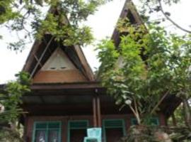 Laster Jony's, B&B in Tuktuk Siadong