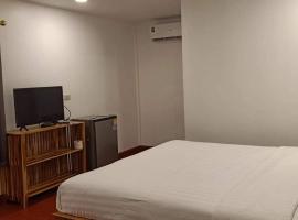 King Fa House – hotel w mieście Mae Sot