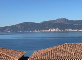 Appartement vue mer panoramique près de Porticcio, apartamento en Pietrosella