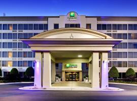 Holiday Inn Express - Atlanta-Kennesaw, an IHG Hotel, отель в городе Кеннесо