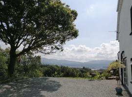 Grenane Heights Getaway, hotel perto de Ring of Kerry Golf & Country Club, Kenmare