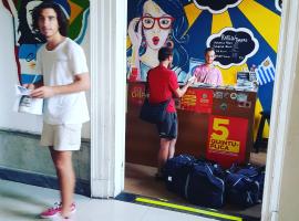 Montevideo Port Hostel, hotel i Montevideo