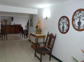 Hotel Tiumara Cartago – hotel w mieście Cartago