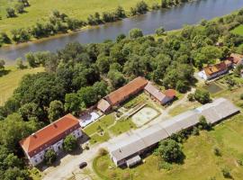 Gutshof Kehnert - Pension & Ferienwohnungen, sewaan penginapan di Kehnert