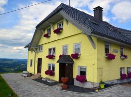 Bäuerleshütte, hotel dengan parking di Breitnau